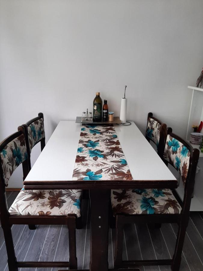 Flamingo 365 - Near City Center With Free Parking 塞拉耶佛 外观 照片
