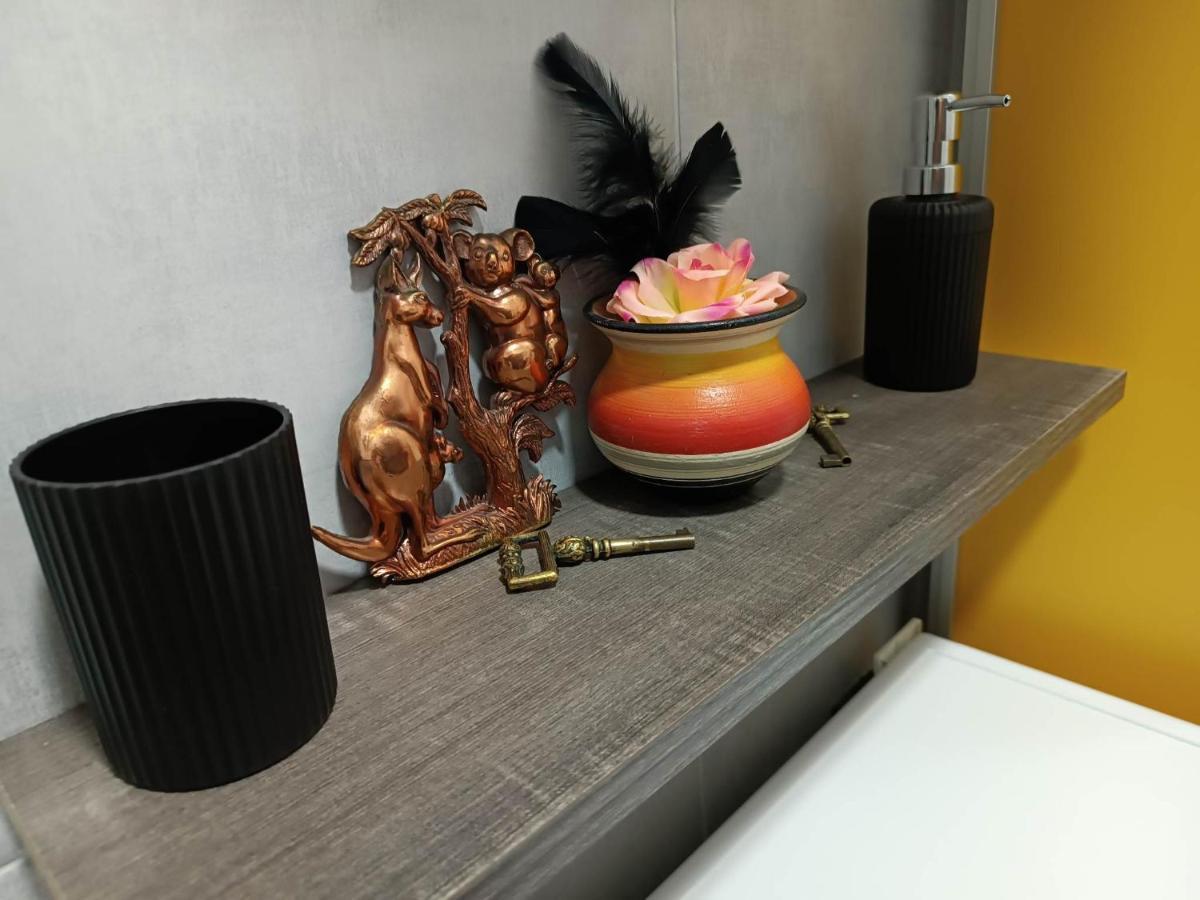 Flamingo 365 - Near City Center With Free Parking 塞拉耶佛 外观 照片